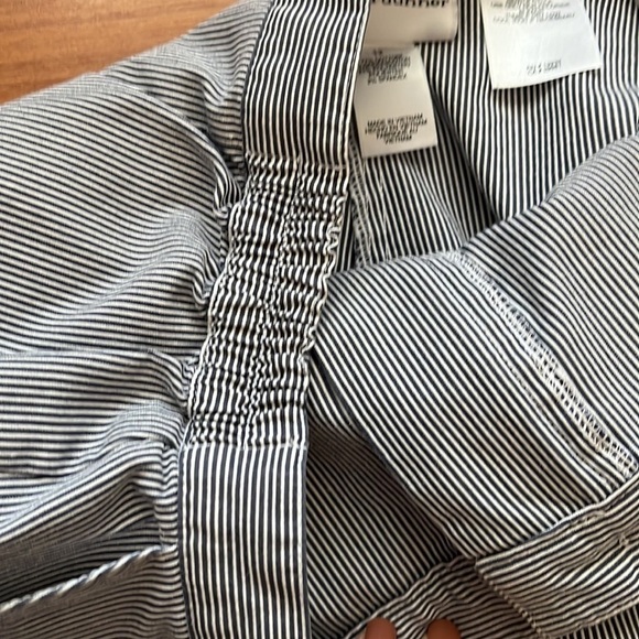 Alfred Dunner women’s navy and white seersucker Capri pants Size 12 - Picture 12 of 12